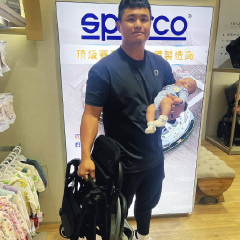 【Karbon】Karbon碳纖維登機車讓你育兒路上帥一波