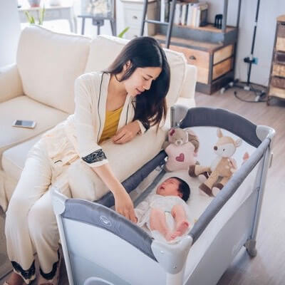 親子育兒➰ 床邊嬰兒床推薦 Paco便攜式床邊嬰兒床