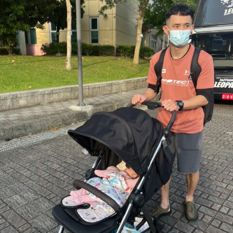 【OKINI auto】座艙空間大，有質感的OKINI auto